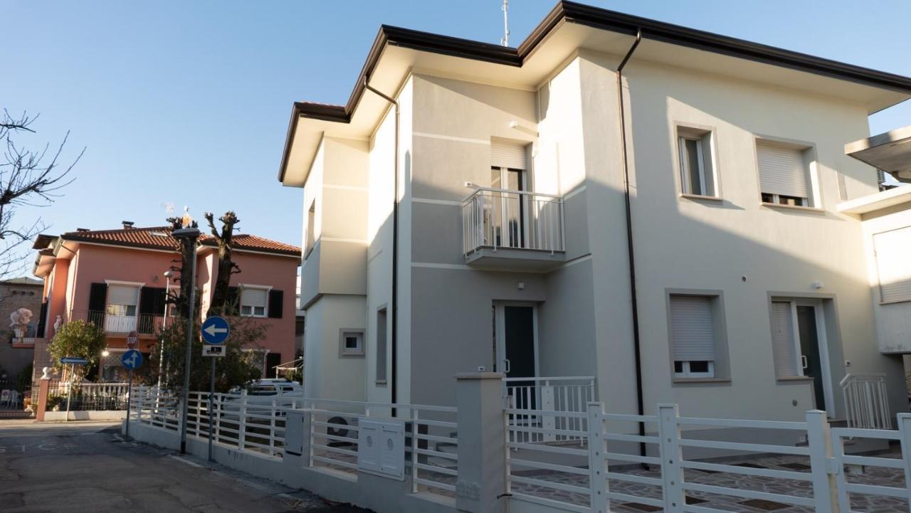 Apartmán Villino Cavour Rimini Exteriér fotografie