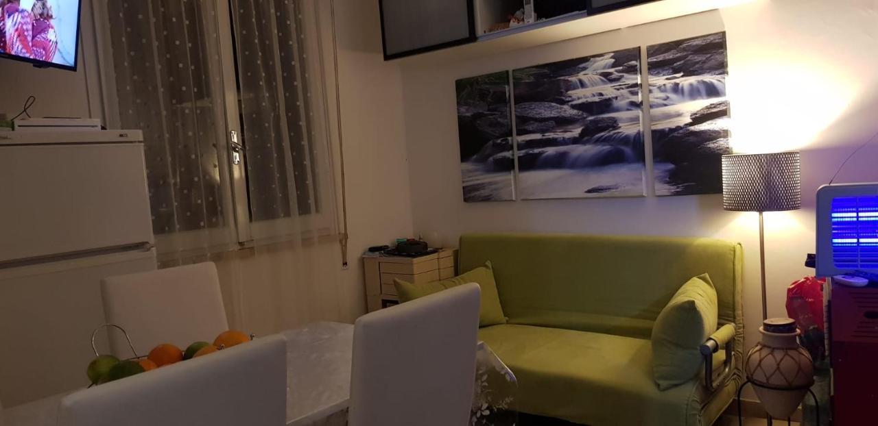 Apartmán Villino Cavour Rimini Exteriér fotografie